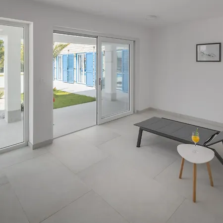 Semesterbostad Blue Moon *