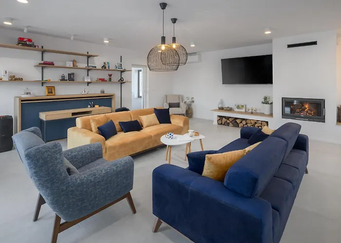 Blue Moon Vikendica Rapavel